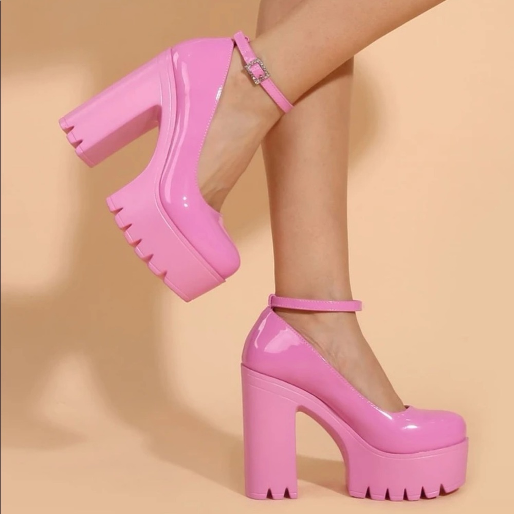 Chunky heel ankle strap pumps Never worn